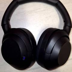 Hoofdtelefoon, som rapportert av Qbuzz DMG ved bruk av iLost