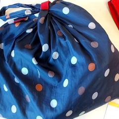 Väska - Nylon tas, rapporterat av Regio Oost-Vlaanderen med iLost