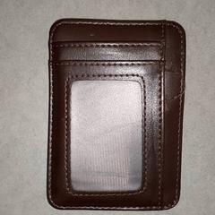 Porte-cartes - El haji, a été signalé par Regio Antwerpen - Brussel utilisant iLost