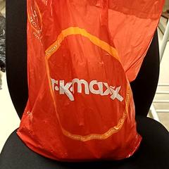 Bag T.k.max, som rapportert av Qbuzz GD Groningen Peizerweg ved bruk av iLost