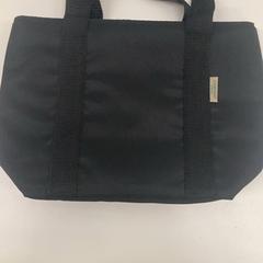 Borsa, come riportato da IKEA新三郷 utilizzando iLost
