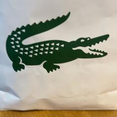 Purchase lacoste, segons ha informat Designer Outlet Roermond mitjançant iLost