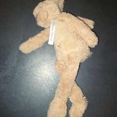 Xoguete Knuffel, segundo informou Van der Valk Hotel Assen usando iLost