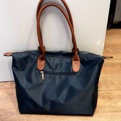 Handbag, as reported by Qbuzz ZHN using iLost