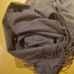 Écharpe echarpe, a été signalé par IKEA Villiers-sur-Marne utilisant iLost