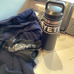 Vestiti Yeti, come riportato da MEININGER Hotel Paris Porte de Vincennes utilizzando iLost