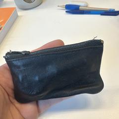 Keys in a wallet, como reportado ao iLost