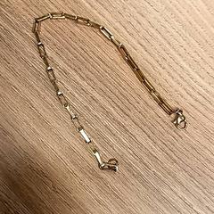 Pulseira, segundo informou Vrije Universiteit Brussel (VUB) usando iLost