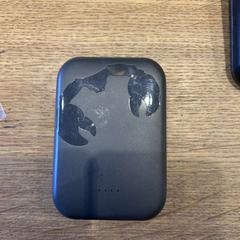 Powerbank, ha sido reportado por MEININGER Hotel Amsterdam City West con iLost