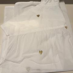 Blouse White gold hearts, zoals gemeld door Van der Valk Hotel Eindhoven - Best met iLost