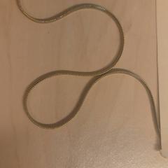 Halsband, rapporterat av RET med iLost