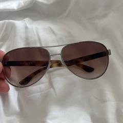 RayBan zonnebril op sterkte, gerapporteerd met iLost