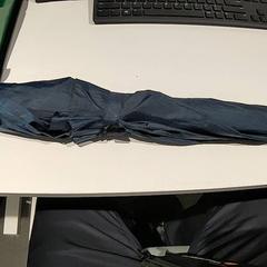 Guarda-chuva, como reportado por Bibliotheek Neude (Utrecht) utilizando o iLost