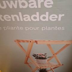 Étagère, jak nahlášeno IKEA Paris - Italie Deux pomocí iLost