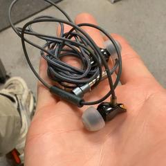 Earbuds Metallic grey  Rock, zgłoszono przez MEININGER Hotel Copenhagen przy użyciu iLost