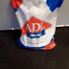 Táska Plastic, amint azt EBS Tramplein az iLost segítségével jelentette.