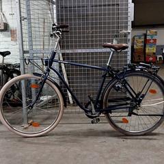 Bicikli B-Twin Donkerblauw, amint azt Fietsdepot Hasselt az iLost segítségével jelentette.