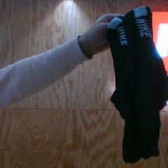 Chaussettes, a été signalé par MEININGER Hotel Innsbruck Zentrum utilisant iLost