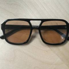 Gafas & Gafas de sol, ha sido reportado por IKEA Hasselt con iLost