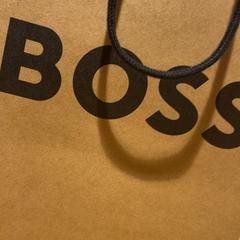 Purchase boss がiLostで Designer Outlet Roermond によって報告されました