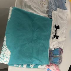Kids clothes clothes، كما تم الإبلاغ عنه بواسطة Silver Sands Beach عبر iLost