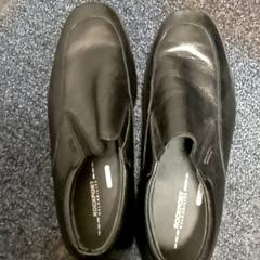 Sko, som rapportert av Mövenpick Hotel Amsterdam City Centre ved bruk av iLost