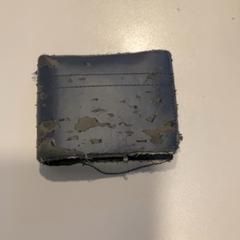 Portefeuille Mihir Tomar, a été signalé par MEININGER Hotel Heidelberg Hauptbahnhof utilisant iLost