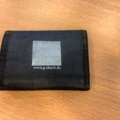 Portemonnee Pushkolli, como reportado por Gemeente Amsterdam utilizando o iLost