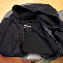 Bunda a capuche, ako bolo nahlásené IKEA Nice Saint Isidore pomocou iLost