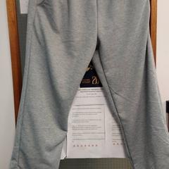 Jeans, come riportato da Inntel Hotels Amsterdam Centre utilizzando iLost