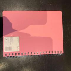 Bücher & Notizbuch boekje roze notitieboekje, gemeldet von Van der Valk Hotel Amsterdam-Amstel über iLost