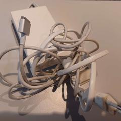 Adattatore, come riportato da Padualaan 101 utilizzando iLost