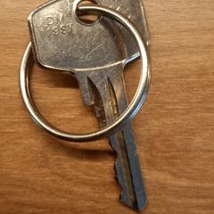 Sleutel + oordopjes, come riportato a iLost