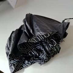 Folding umbrella, as reported by ilévia using iLost
