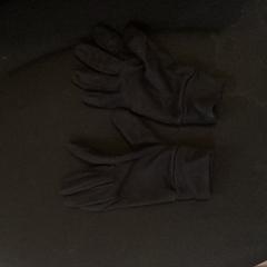 Guantes, ha sido reportado por MEININGER Hotel München City Center con iLost