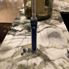 Elektrische tandenborstel, gemeldet von Van der Valk Hotel Heerlen über iLost