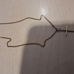 Náhrdelník Zilveren ketting met kruis, jak nahlášeno Alrijne Leiden pomocí iLost