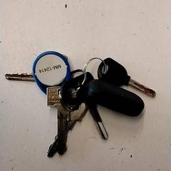 Chaves, como reportado por Supersized Kingsday utilizando o iLost