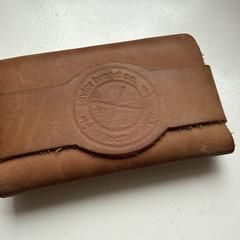 Leather wallet from Savior Brand co. a été signalé sur iLost