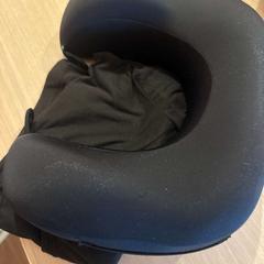 Almohada de cuello, ha sido reportado por Amsterdam ID Aparthotel con iLost