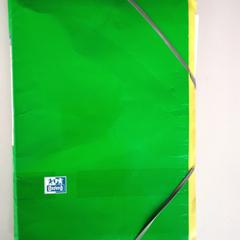 クラッチバッグ がiLostで Agence Mobilités によって報告されました