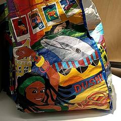 Saco de compras, como reportado por IKEA Groningen utilizando o iLost