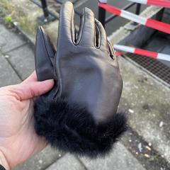 Handschoen dames an iLost gemeldet