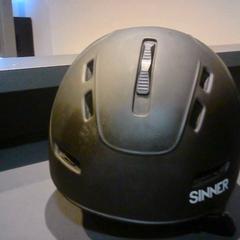 헬멧, iLost를 사용하여 SnowWorld Landgraaf에 보고됨