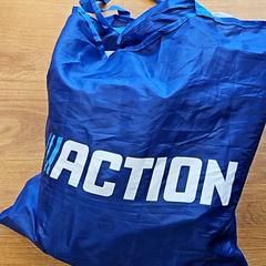 핸드백, iLost를 사용하여 GVB에 보고됨