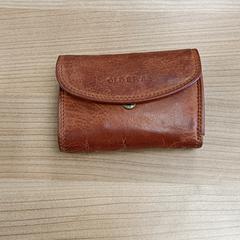 Portemonnee Brito Do Carmo  & Geldborse, ha sido reportado por Connexxion Amstelland-Meerlanden Schiphol Noord con iLost