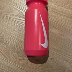 Flasche, gemeldet von Van der Valk Hotel Eindhoven - Best über iLost