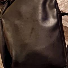 Bolsa Leather black, segundo informou Club Nyx/Exit Café usando iLost