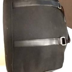 Bolsa de hombro, ha sido reportado por RET con iLost