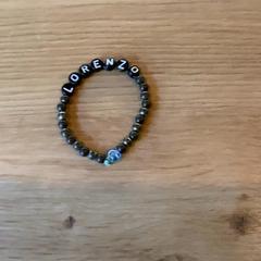 팔찌 Bracelet, iLost를 사용하여 MEININGER Hotel Köln West에 보고됨